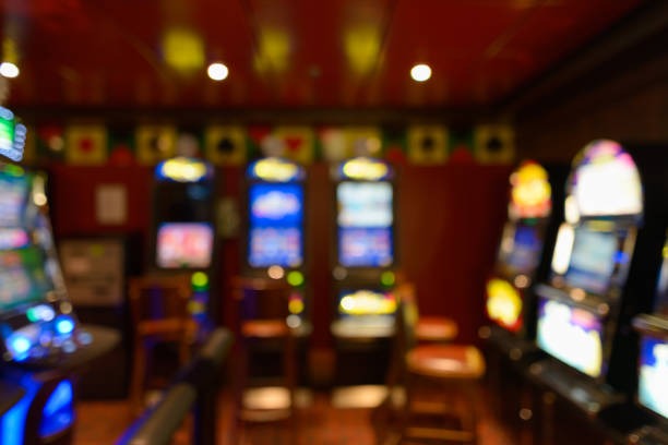 Live dealer at Fishing Arcade table with multiple camera angles